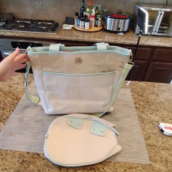 Nanette Lepore Pickleball Tote Bag with Headcover - Picture 2 of 13